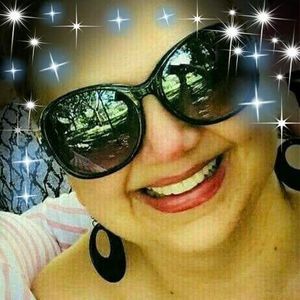 Meet your Posher, Myra